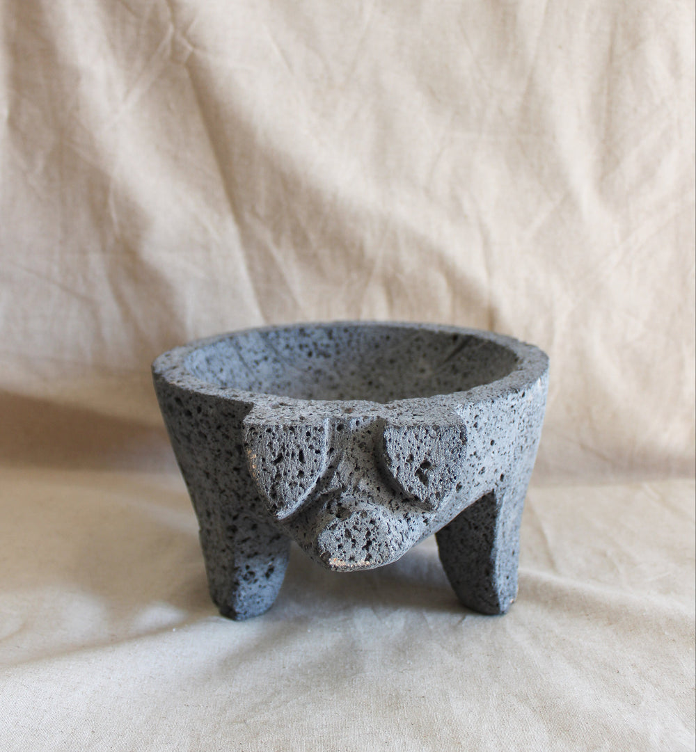 Molcajete 8'' Puerco