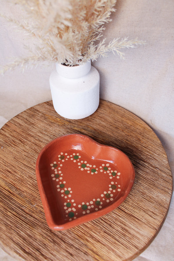 Plato Corazon Barro 14cm